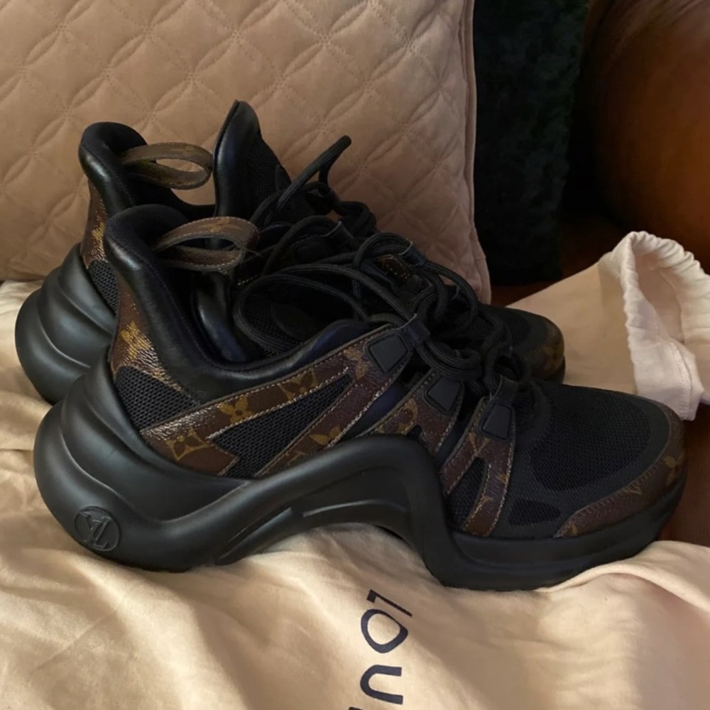 Louis Vuitton arch light sneakers